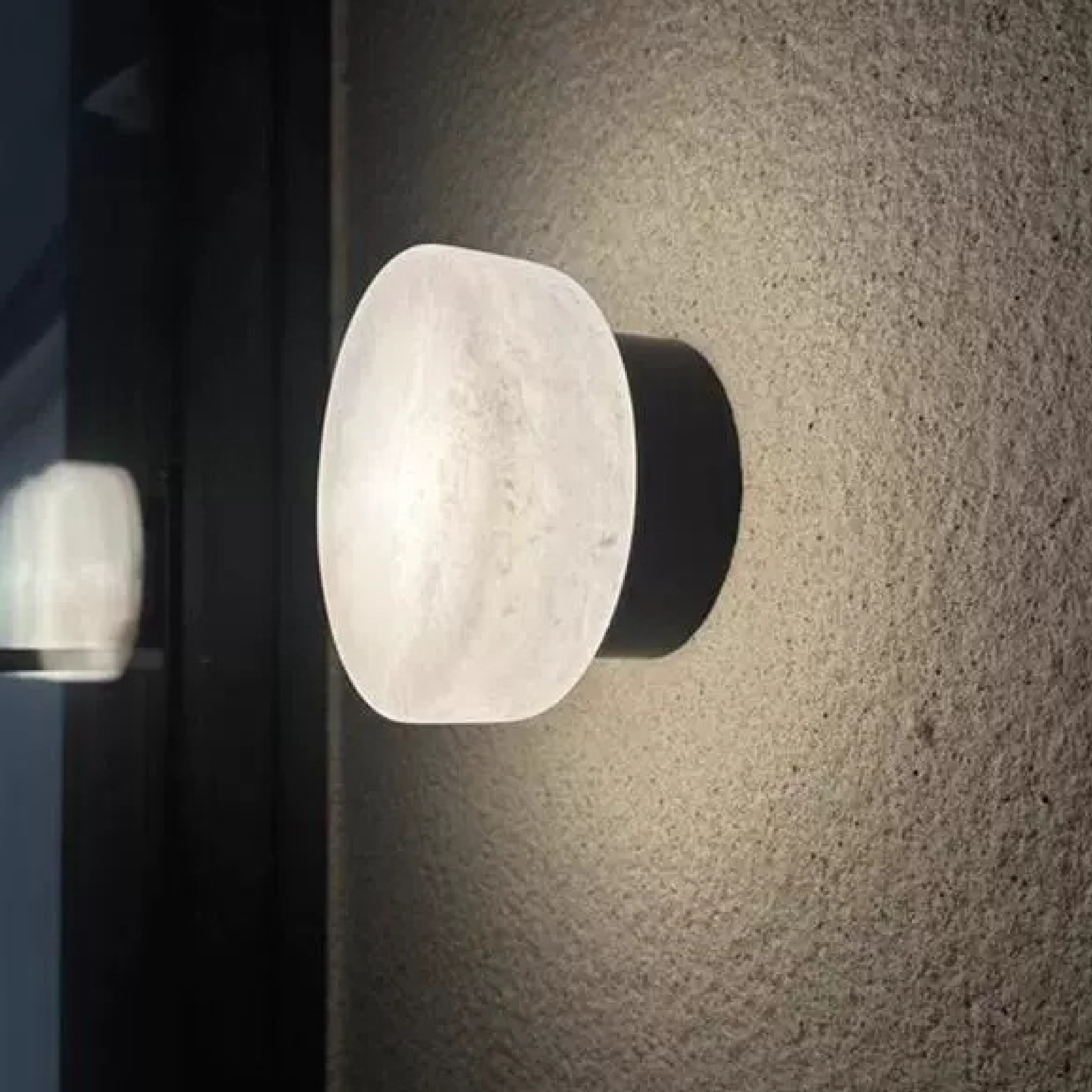 Marmeren wandlamp