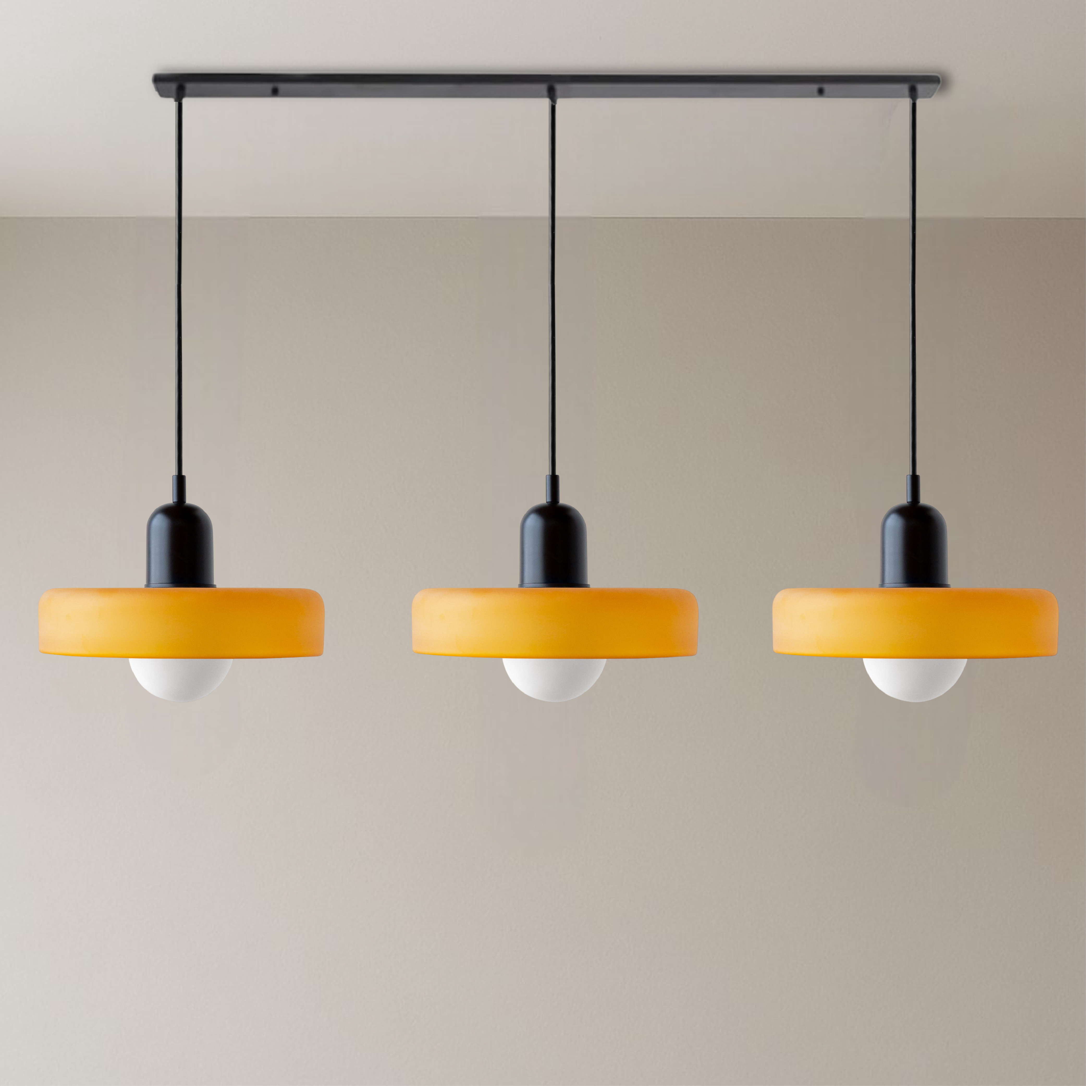 3-kops Bauhaus Gekleurd Glas Hanglamp