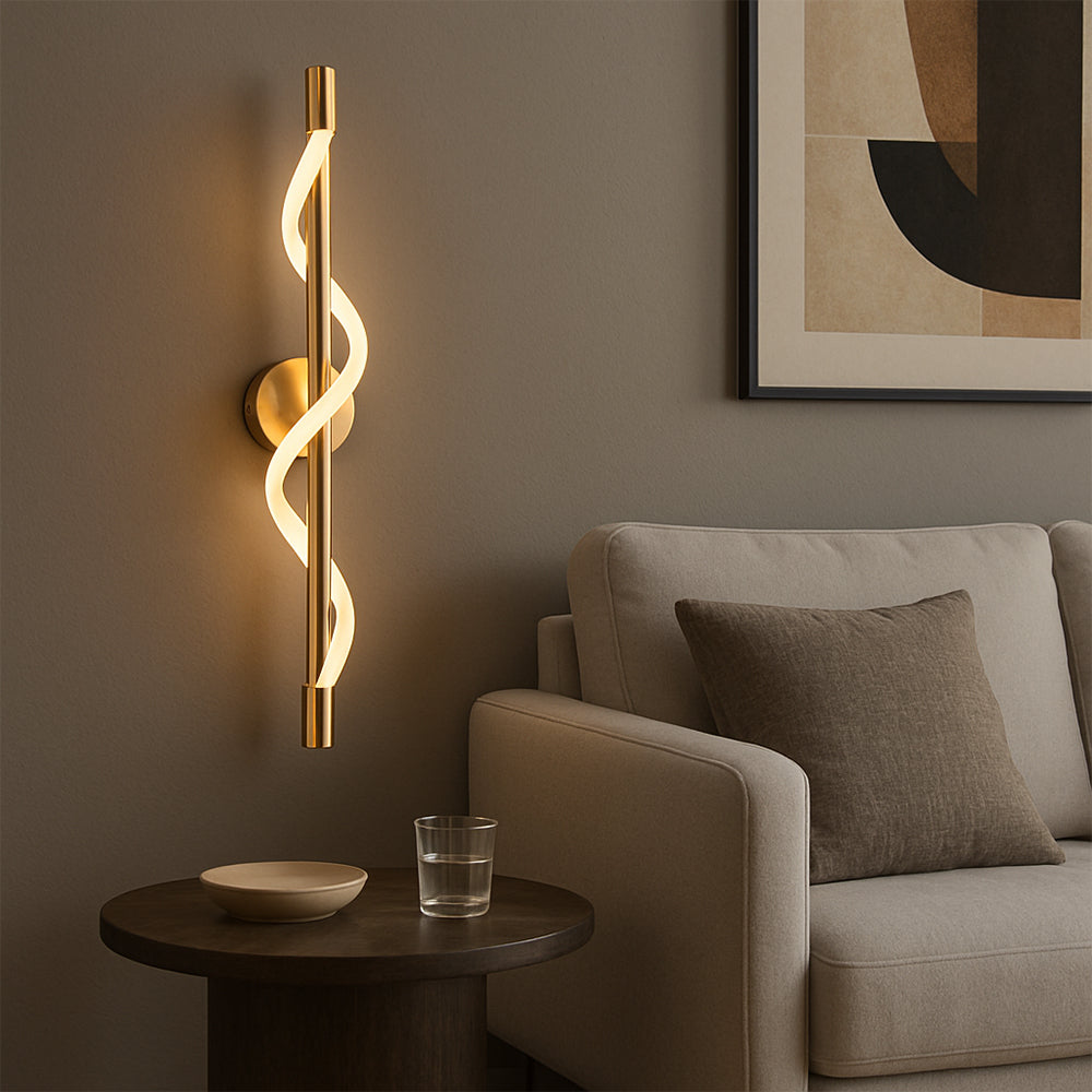 Wandlamp met lineaire kromming