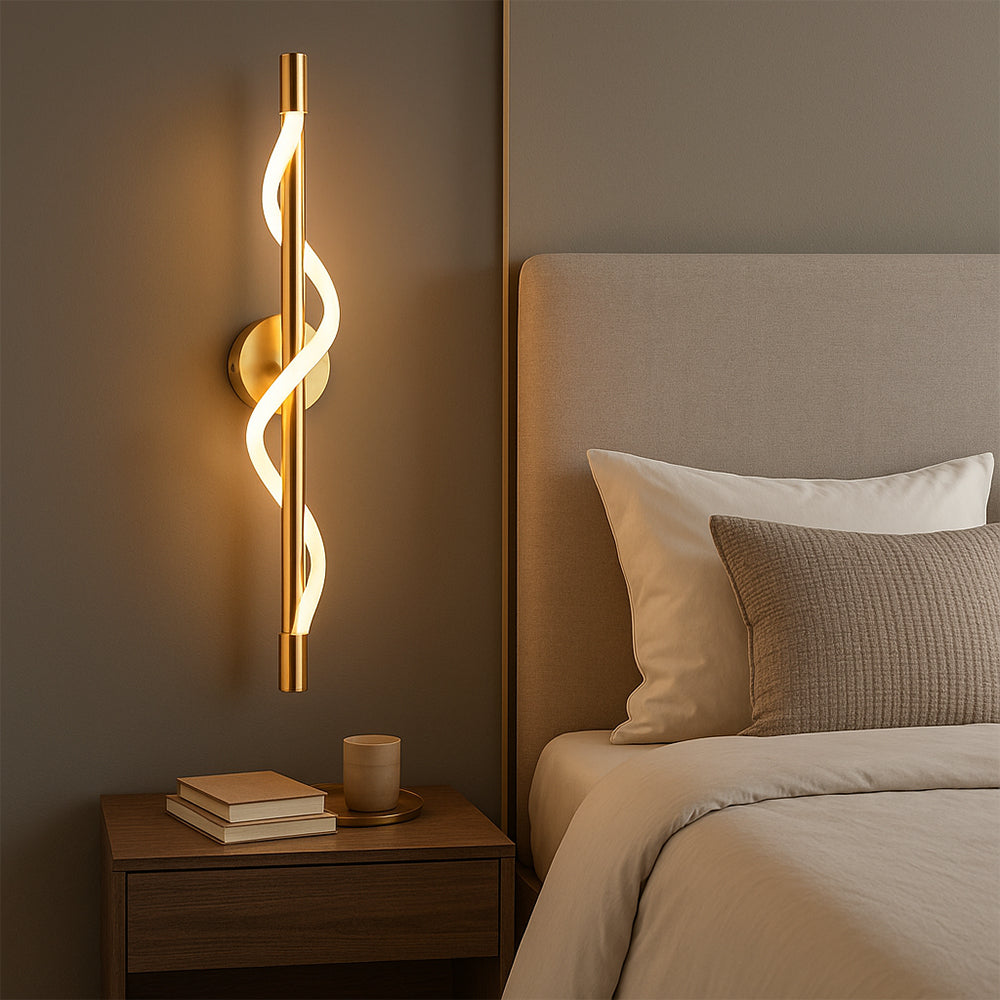 Wandlamp met lineaire kromming
