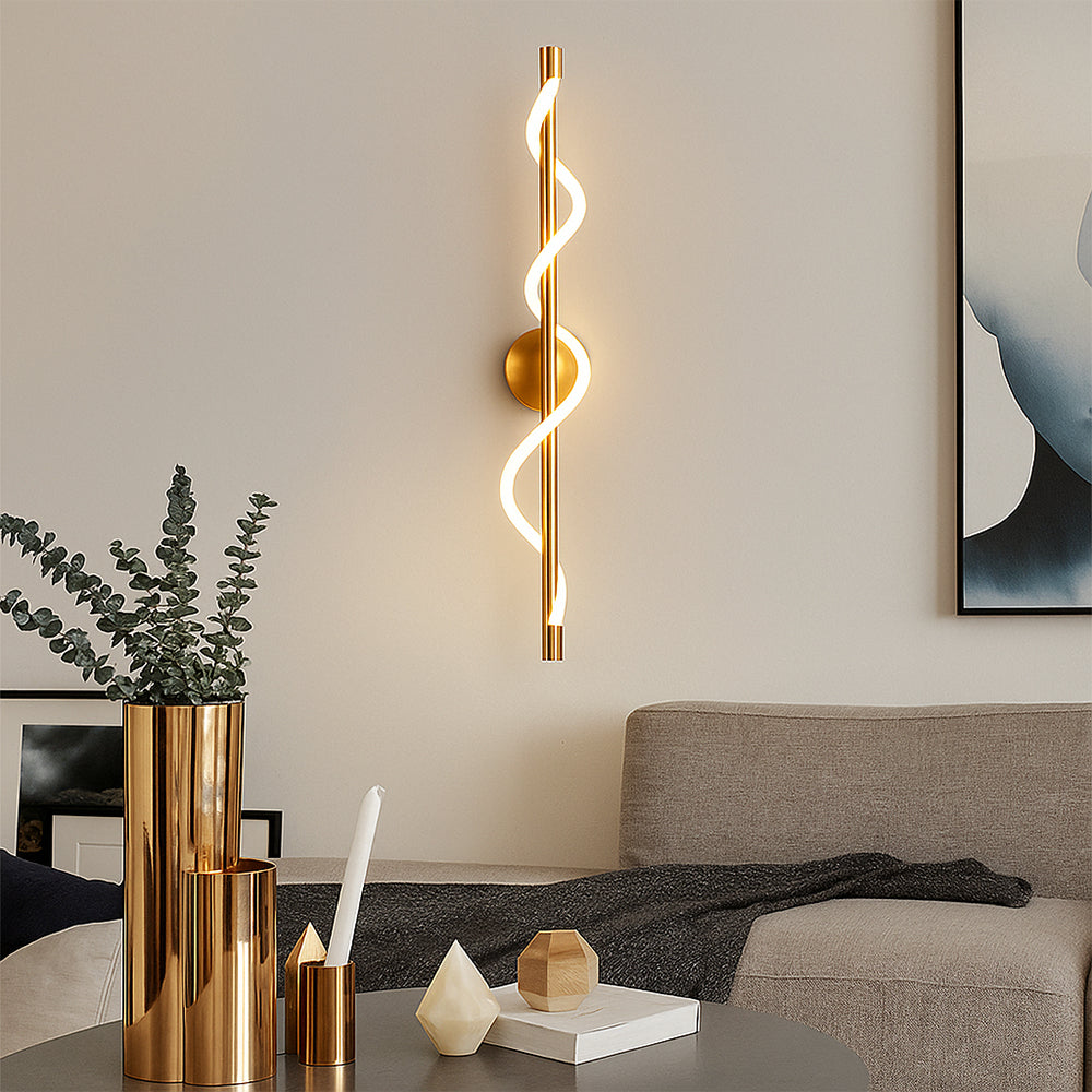 Wandlamp met lineaire kromming