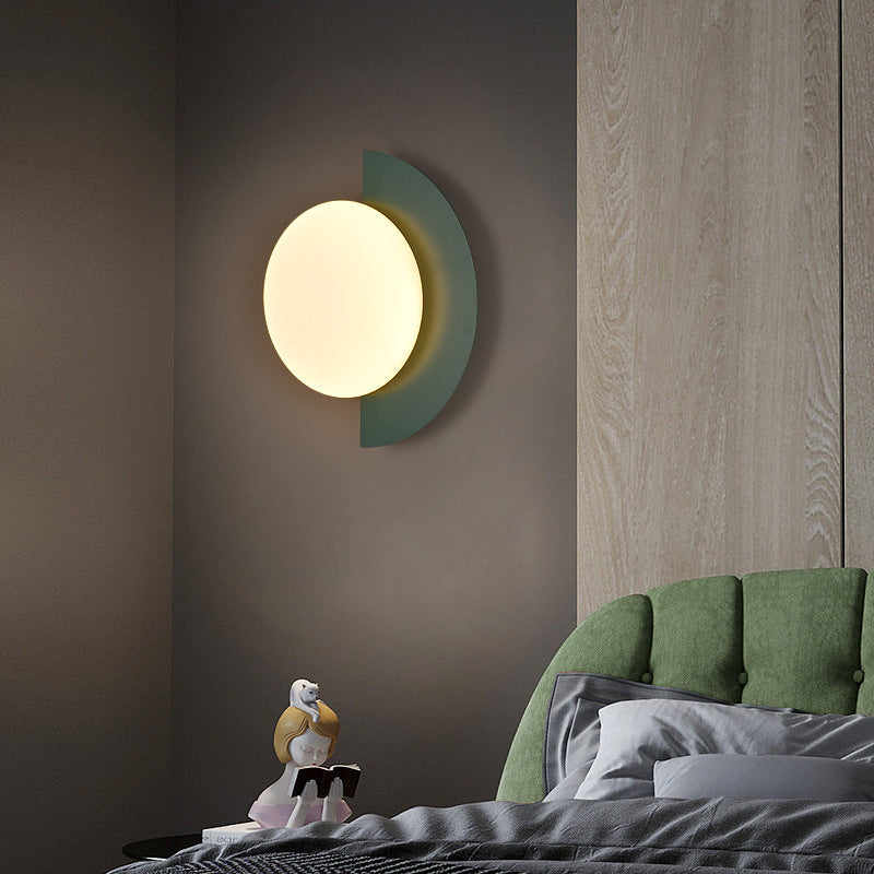 Everest - Noordse halfronde wandlamp