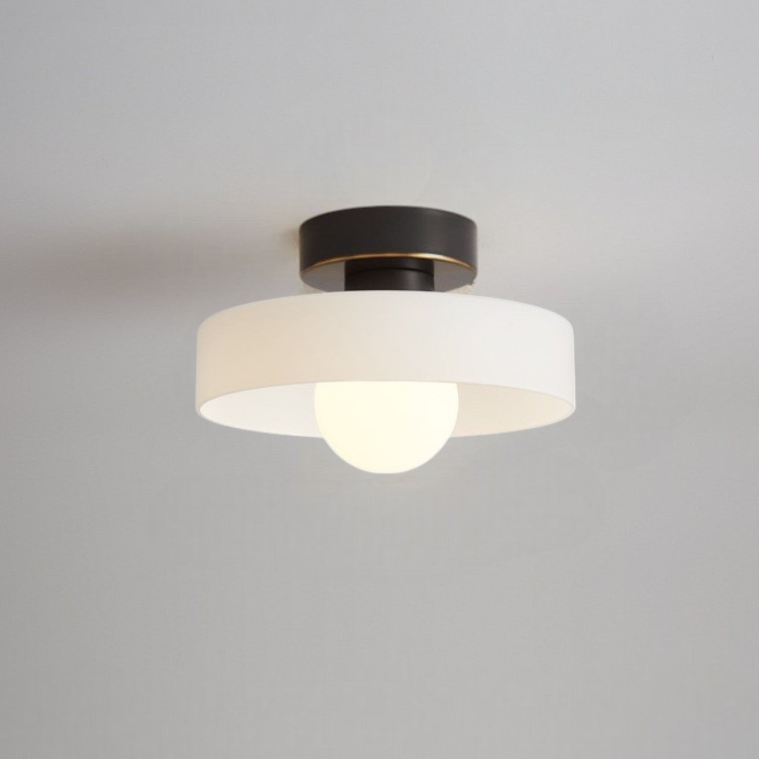 Franse Bauhaus plafondlamp