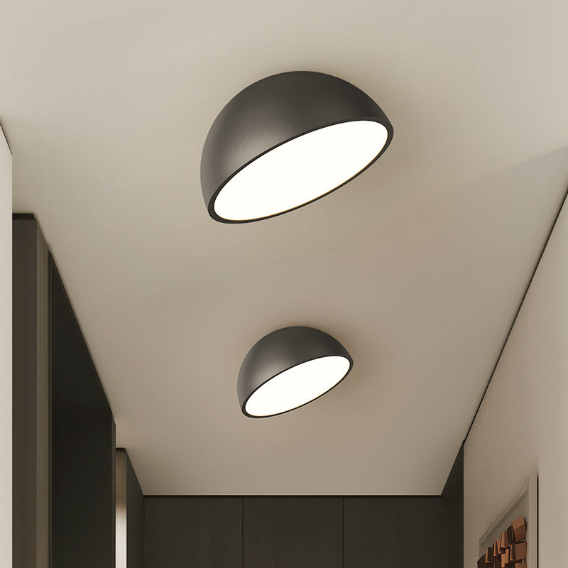 Halfronde plafondlamp
