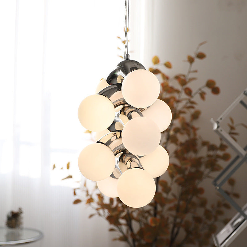Jaki's hanglamp in Bauhaus-stijl