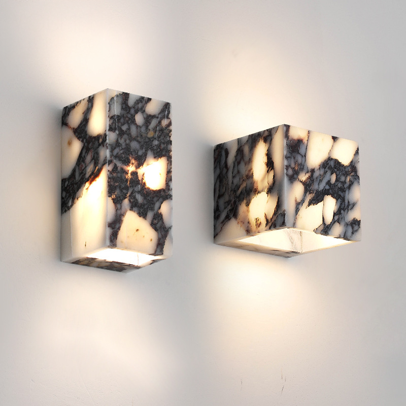 Marmeren kubus wandlamp