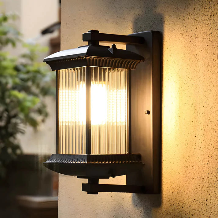 Pavo's Buiten Wandlamp