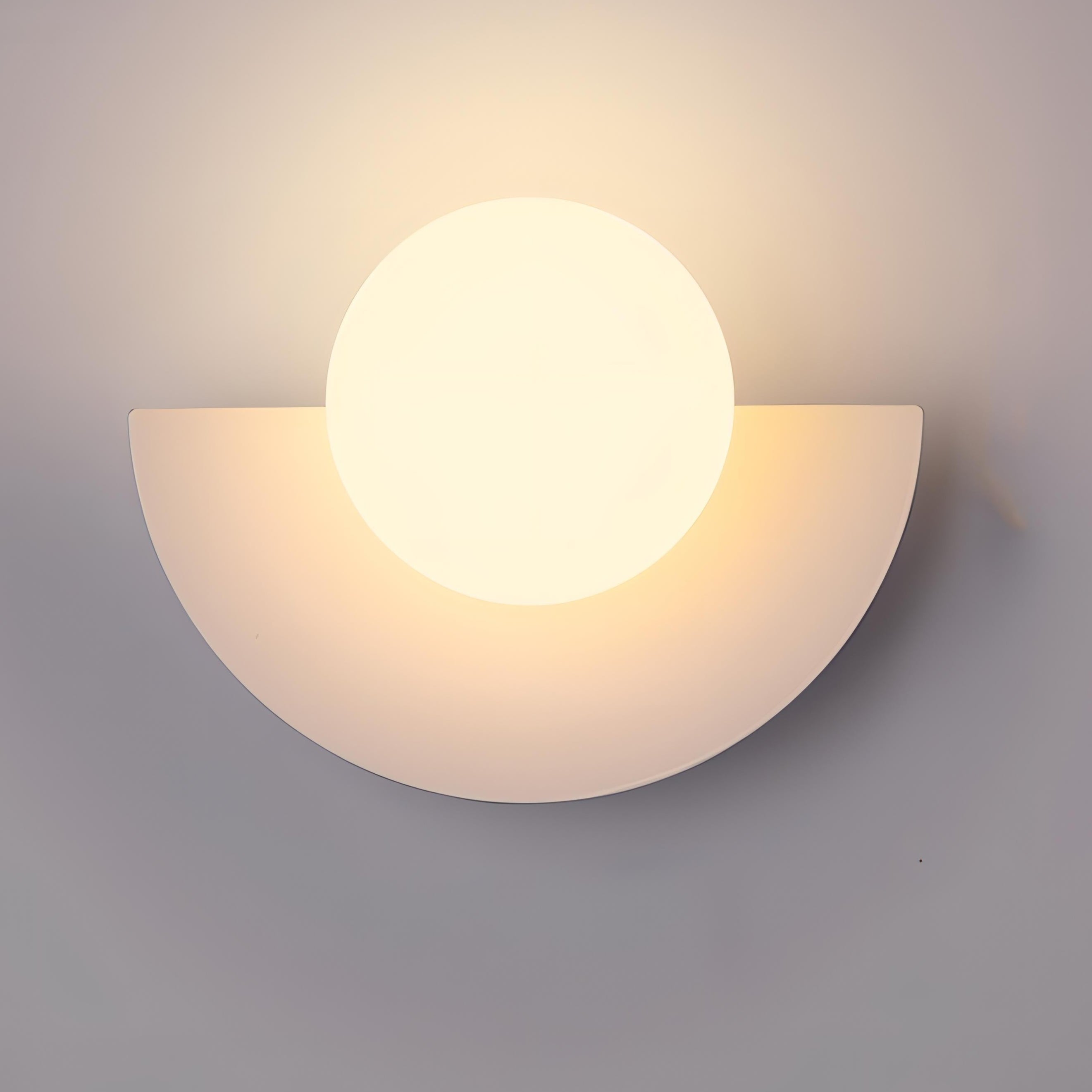 Everest - Noordse halfronde wandlamp